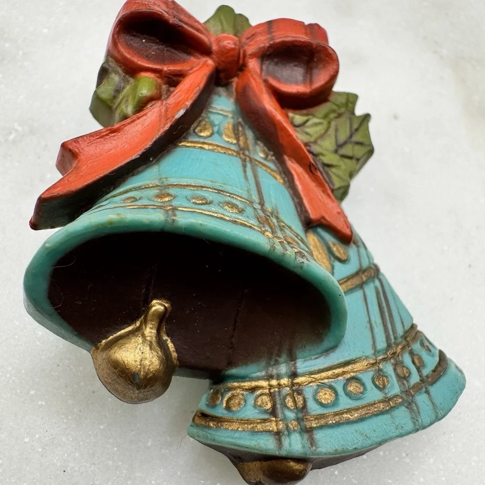 Vintage Christmas Bells‎ Brooch Red Bow Holly Holiday Pin Blue Bell Vintage